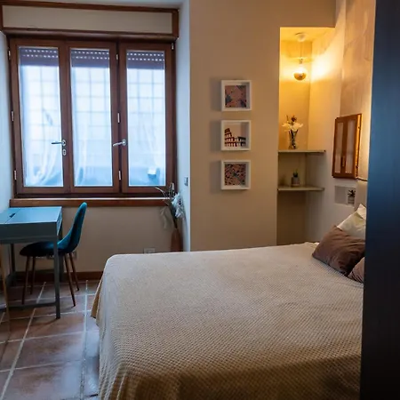 Small Garden Oasis In The Center Of Appartement *